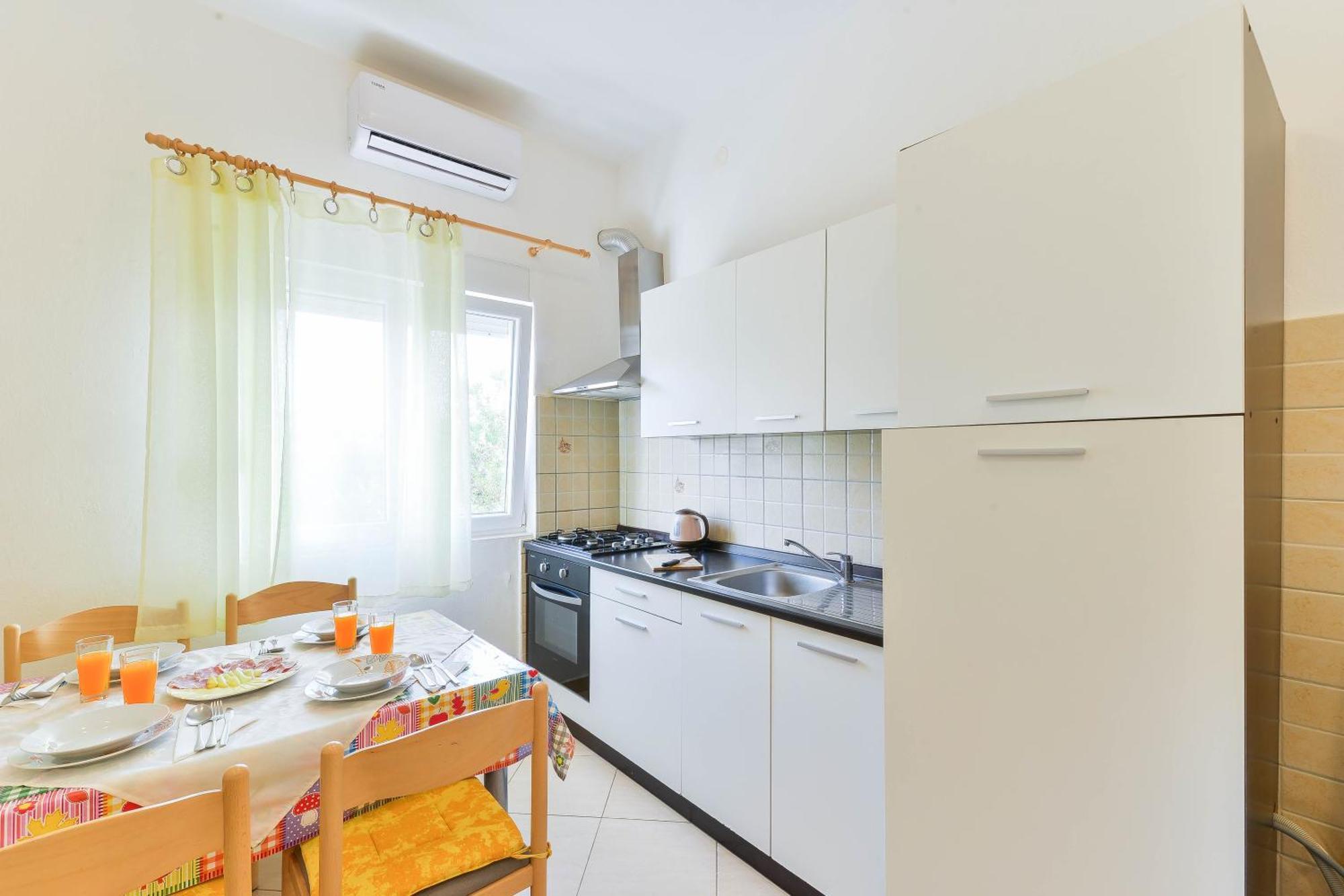Apartments Lavanda Турань Экстерьер фото