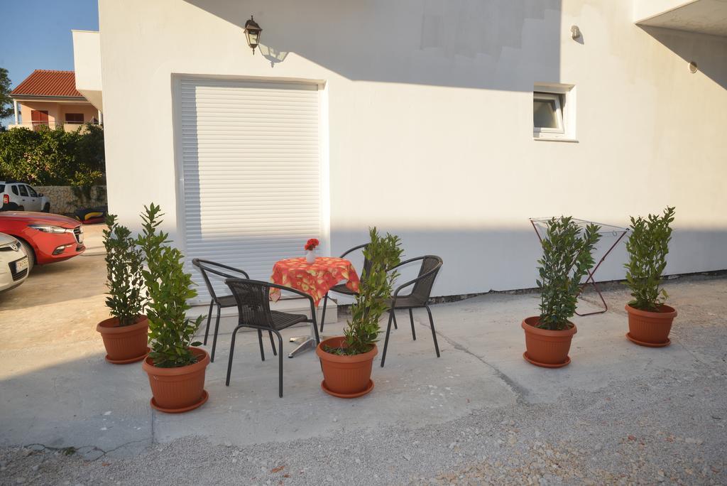 Apartments Lavanda Турань Экстерьер фото