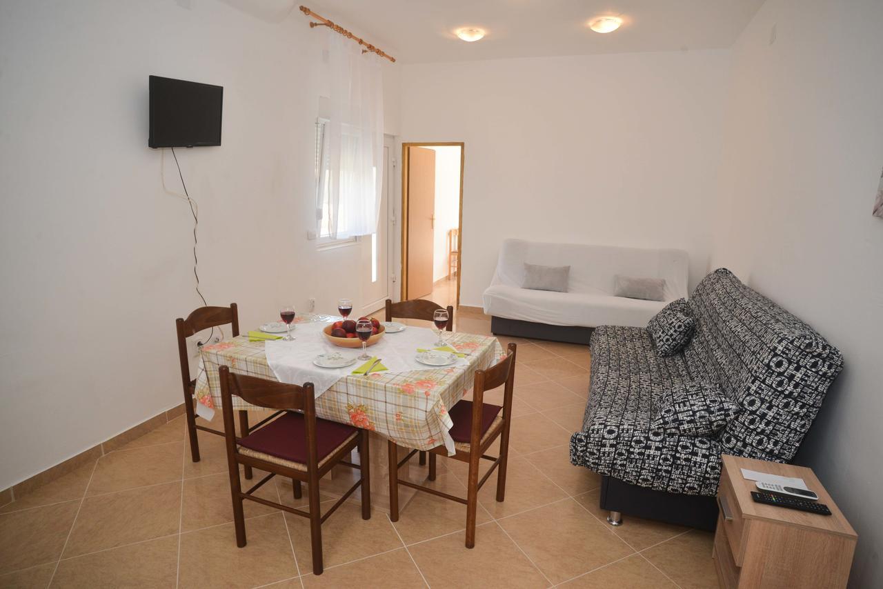 Apartments Lavanda Турань Экстерьер фото