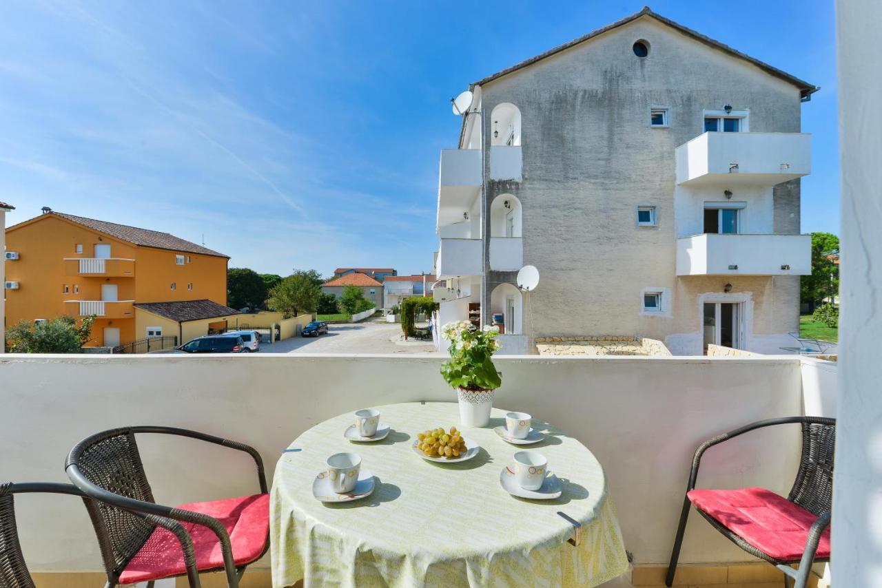 Apartments Lavanda Турань Экстерьер фото