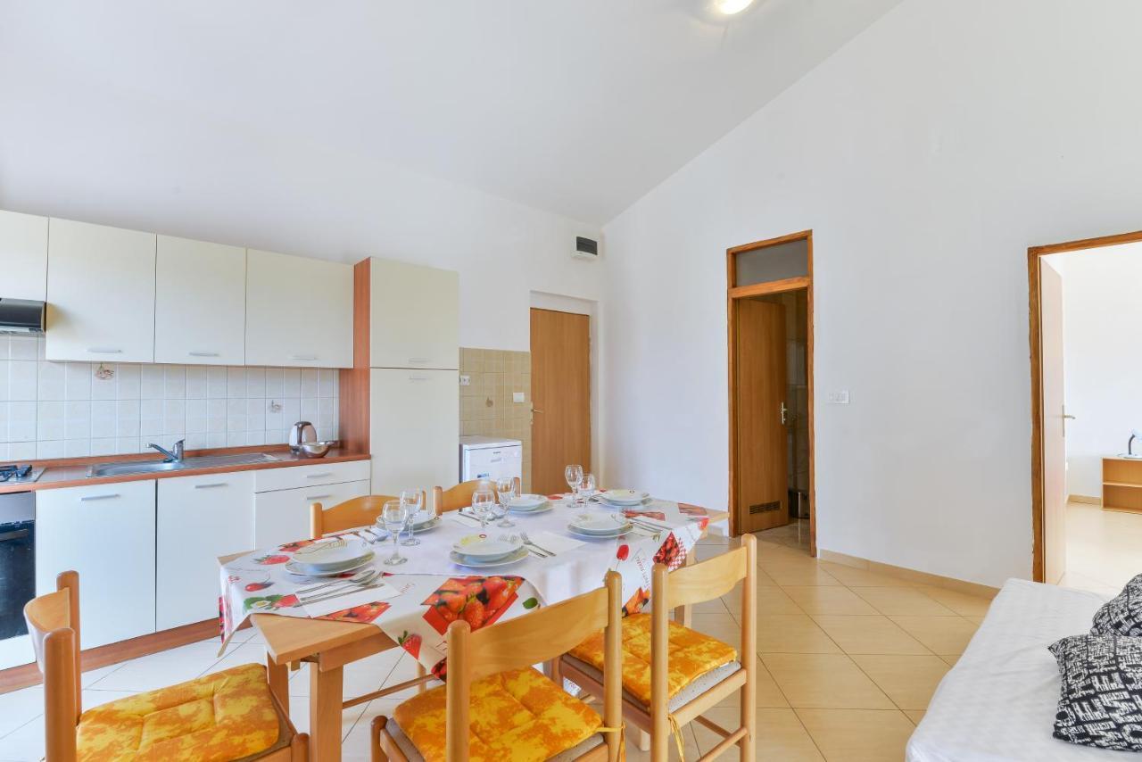 Apartments Lavanda Турань Экстерьер фото
