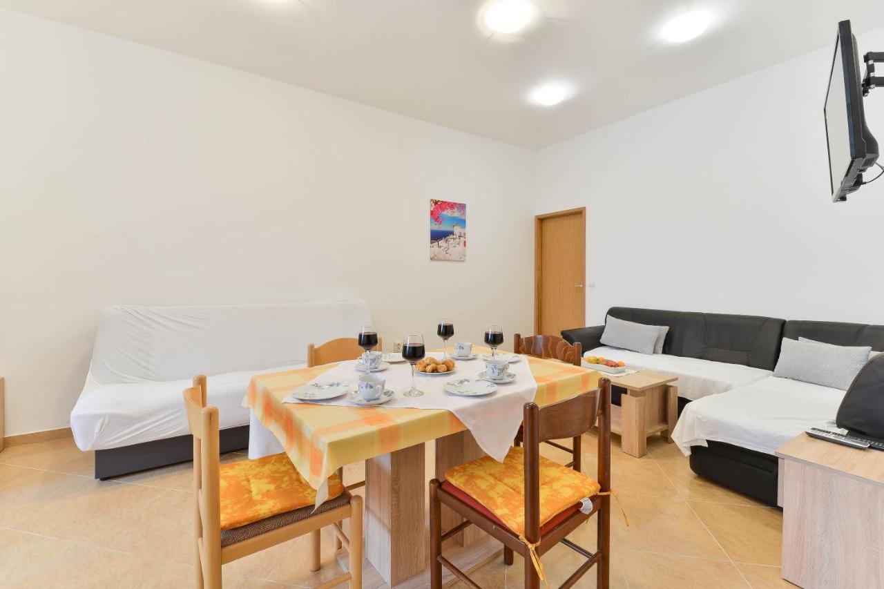 Apartments Lavanda Турань Экстерьер фото