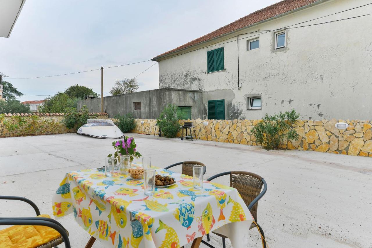 Apartments Lavanda Турань Экстерьер фото
